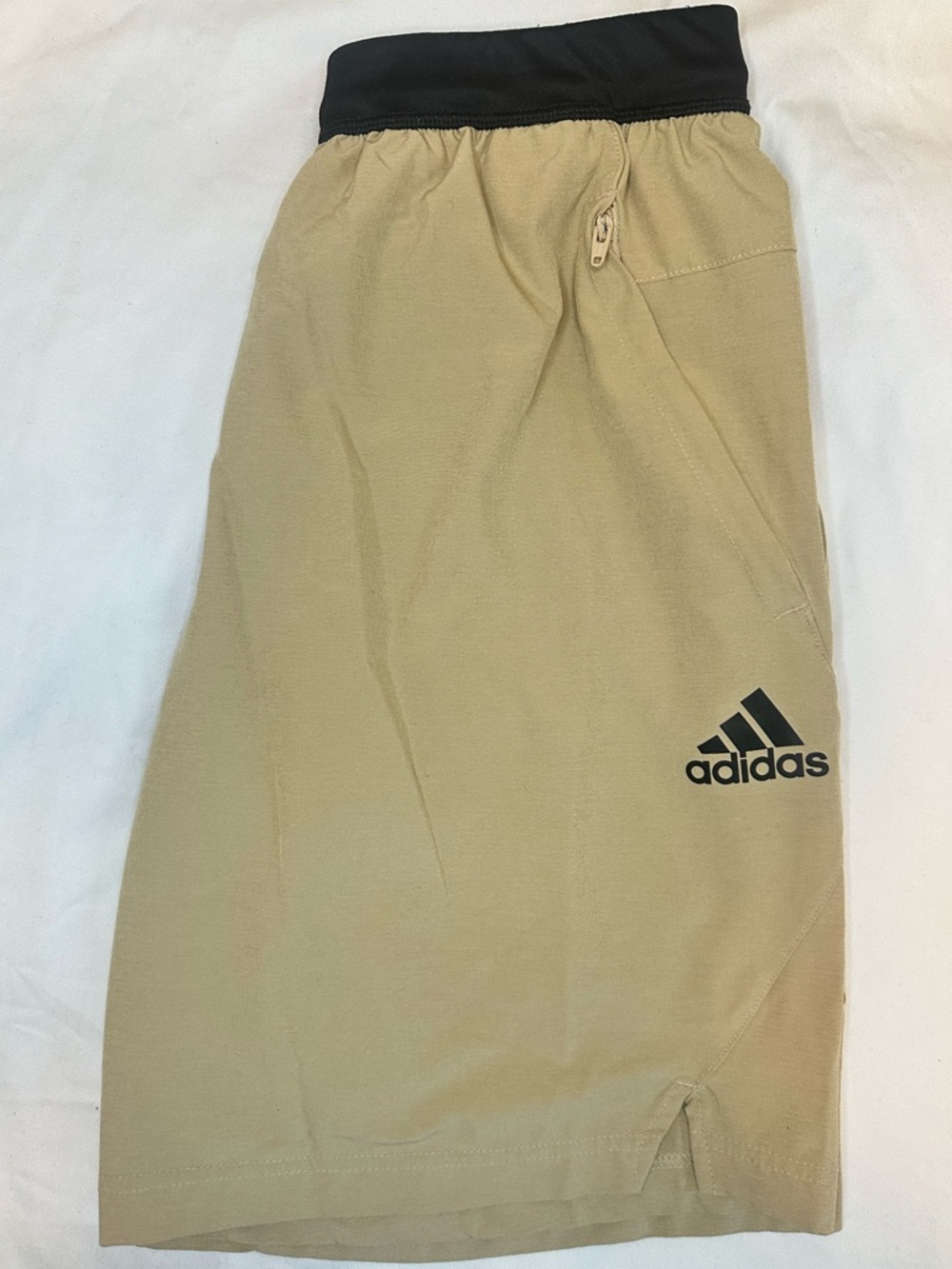 Adidas Aeroready Men’s Tan Athletic Shorts Size Small Zip Pocket Performance